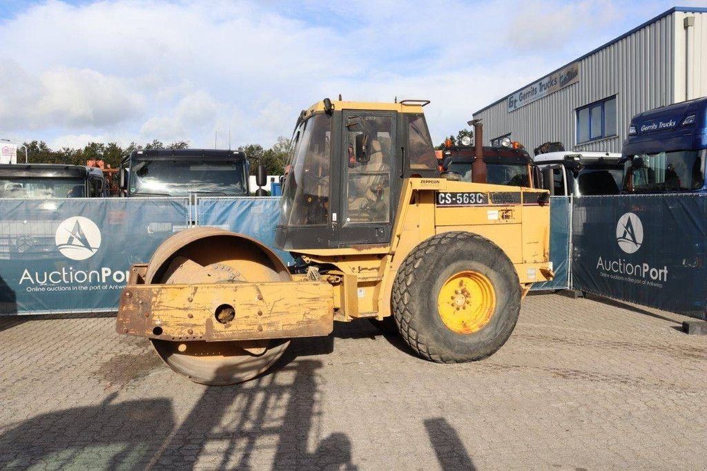 Packer & Walze del tipo Caterpillar CS-563C, Gebrauchtmaschine In Antwerpen (Immagine 1)