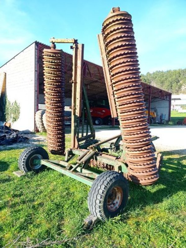 Packer & Walze del tipo Gourdin Saulnieres 1, Gebrauchtmaschine en ANCY LE FRANC (Imagen 1)