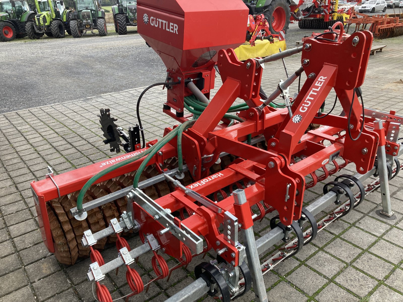 Packer & Walze van het type Güttler GreenMaster 300, Gebrauchtmaschine in Wülfershausen an der Saale (Foto 9)