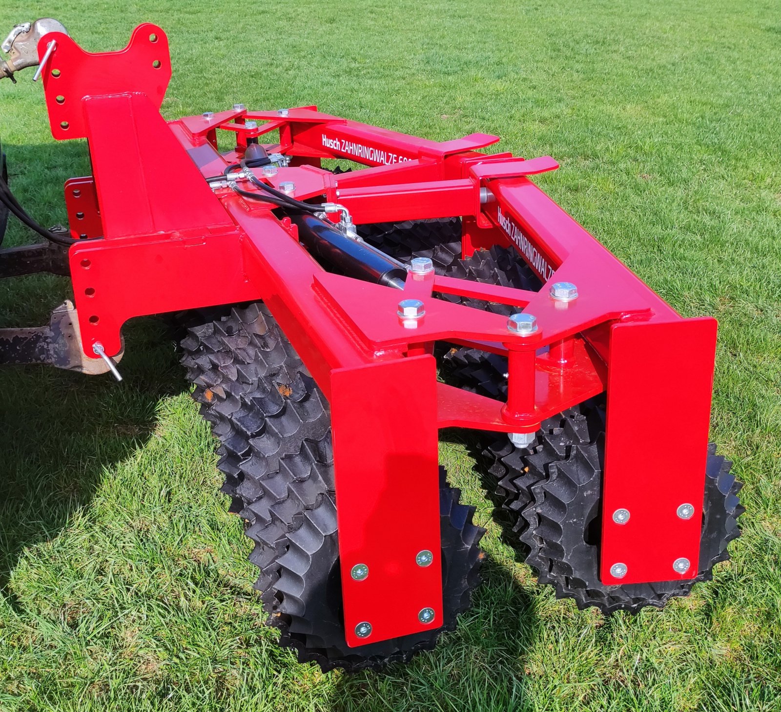 Packer & Walze van het type Husch Zahnringwalze 600, Neumaschine in Schöntal (Foto 4)