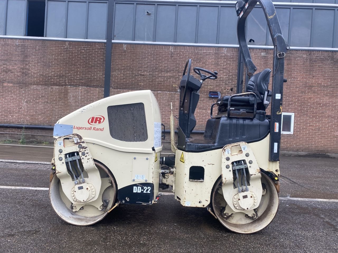 Packer & Walze van het type Ingersoll Rand DD22, Gebrauchtmaschine in Hardinxveld giessendam (Foto 2)