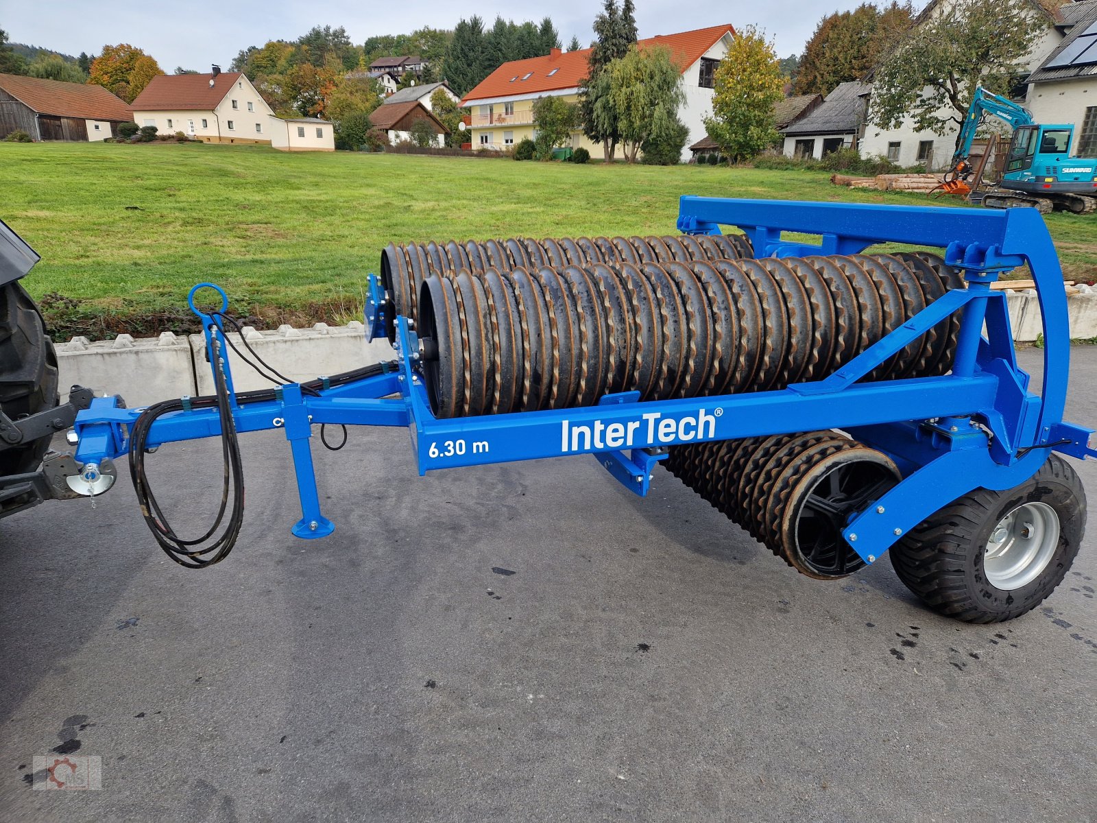 Packer & Walze del tipo Inter Tech Cambridgewalze 6,30m 600mm Ring Beleuchtung Fahrwerk, Gebrauchtmaschine en Tiefenbach (Imagen 3)