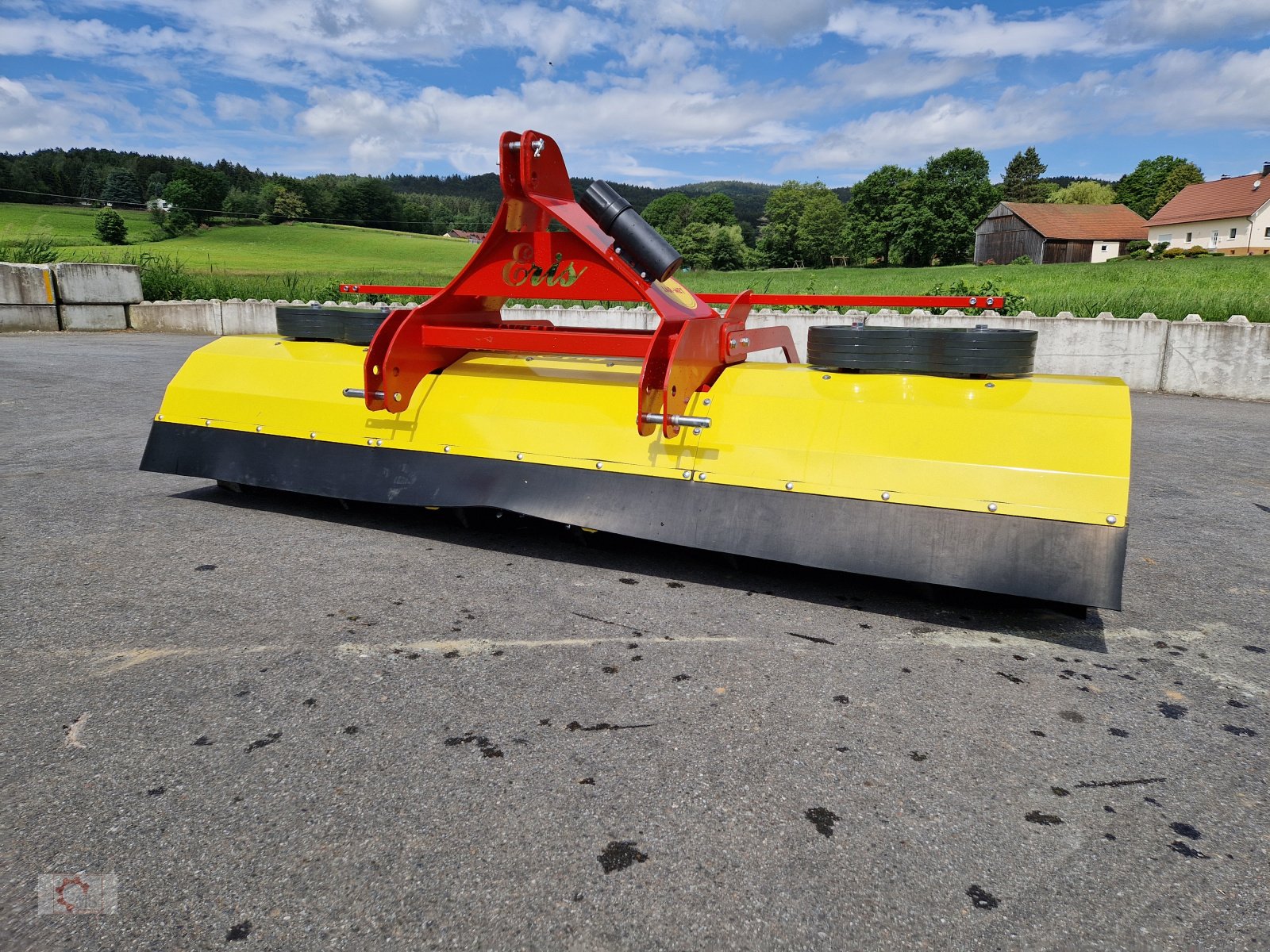 Packer & Walze van het type Jar-Met Messerwalze 3m Frontanbau Vorlaufschiene, Neumaschine in Tiefenbach (Foto 11)