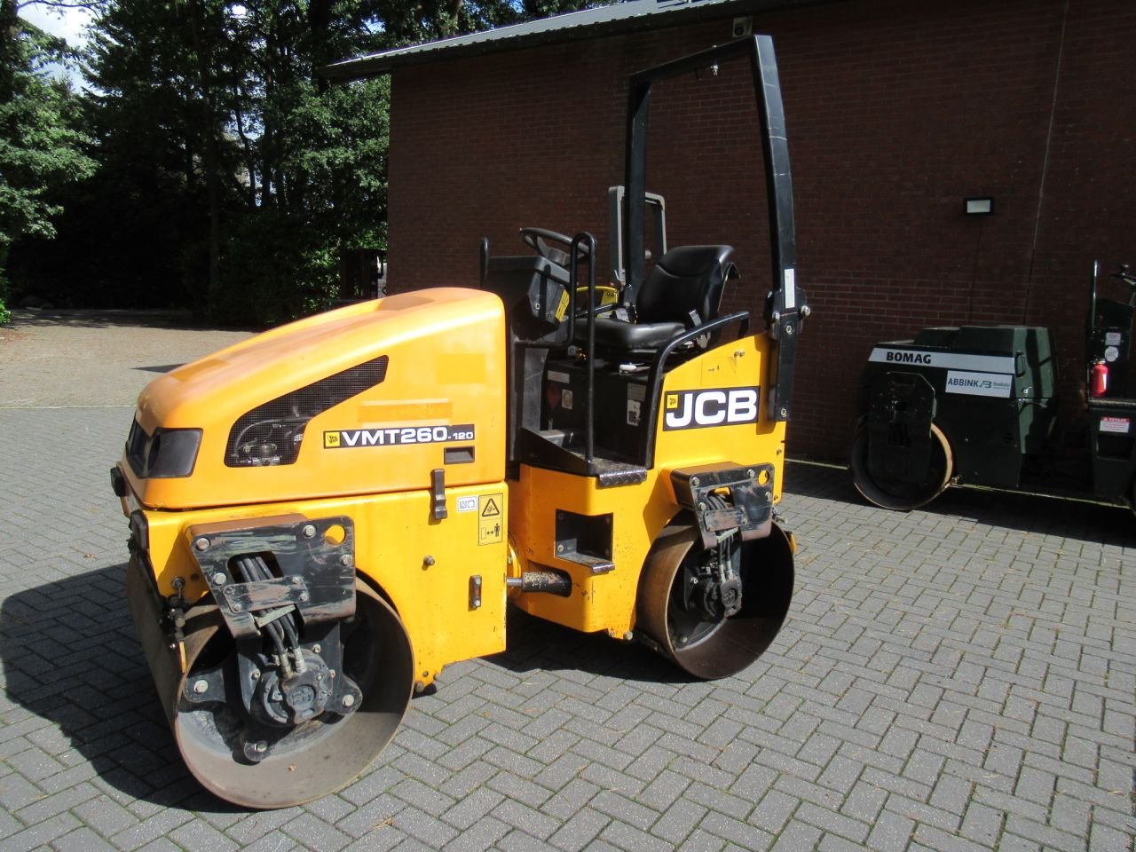 Packer & Walze du type JCB VMT 260, Gebrauchtmaschine en Borne (Photo 1)