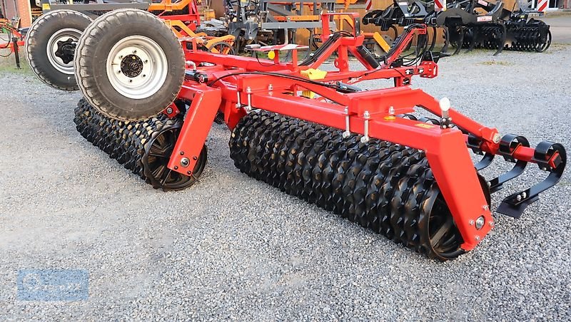 Packer & Walze of the type Opall-Agri VEGA II 6,30m - 550mm Cambridge Ringe mit hydr. Crossboard, Schwere Ausführung 3855 kg --Modell 2023--, Neumaschine in Ennigerloh (Picture 30)