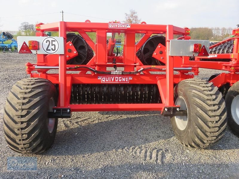 Packer & Walze of the type Quivogne ROLLFIRST 6,20m--520mm Ringe--Cambridgewalze--, Neumaschine in Ennigerloh (Picture 7)