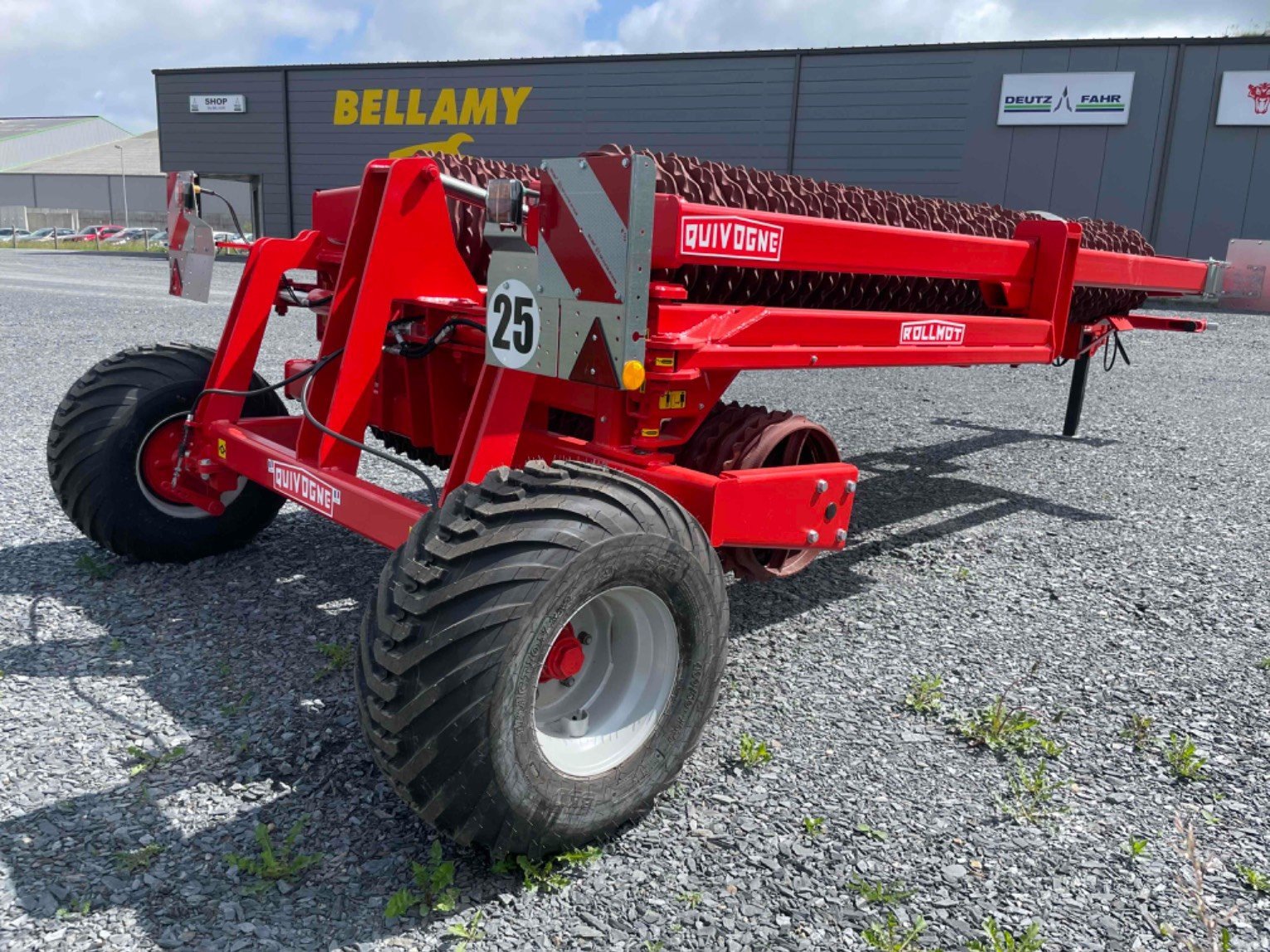 Packer & Walze Türe ait Quivogne Rouleau ROLLMOT 950 Quivogne, Gebrauchtmaschine içinde SAINT CLAIR SUR ELLE (resim 4)