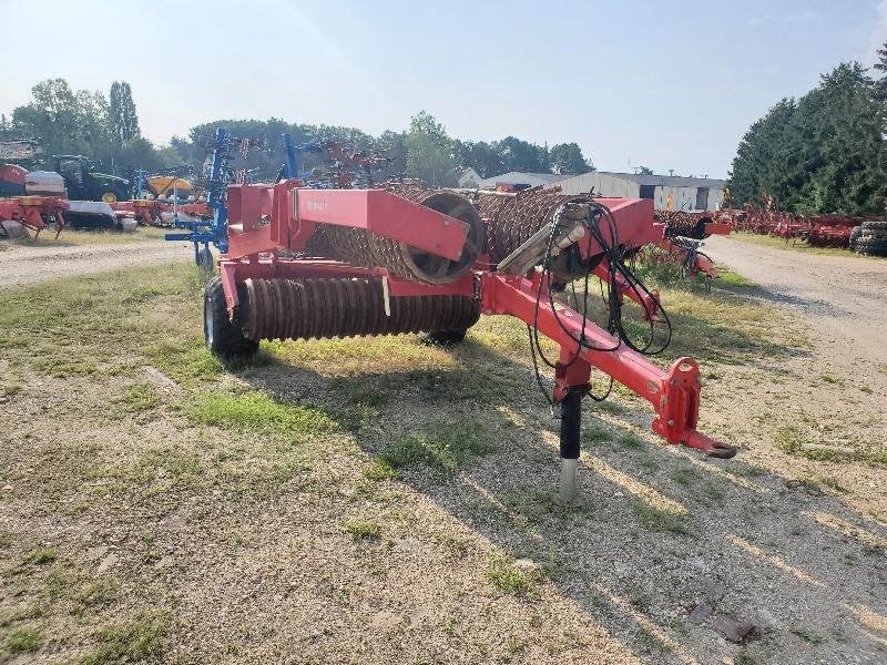 Packer & Walze of the type Sonstige TIP-ROLLER 8,2M, Gebrauchtmaschine in BRAY en Val (Picture 1)