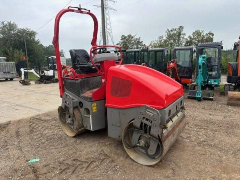 Packer & Walze del tipo Volvo DD 25, Gebrauchtmaschine en MOL