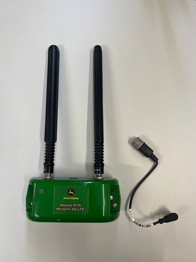 Parallelfahr-System del tipo John Deere M-RTK Modem 4G LTE, Gebrauchtmaschine en Regensdorf (Imagen 2)