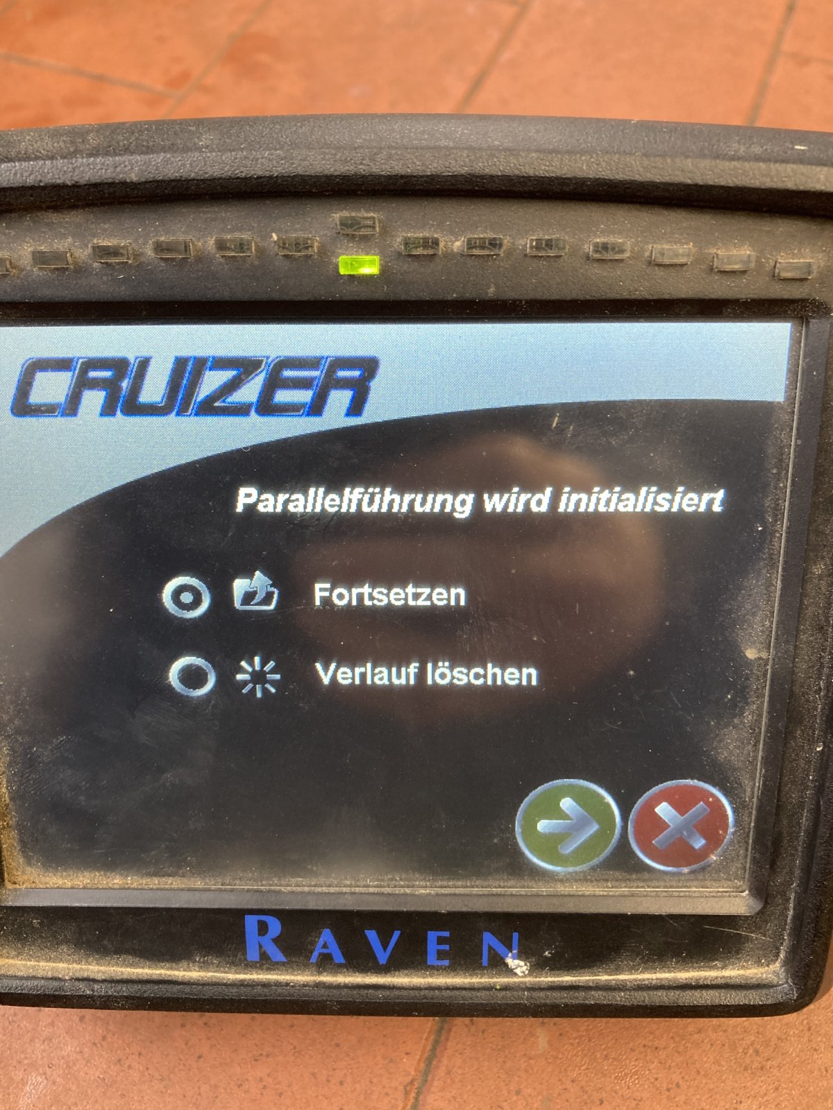 Parallelfahr-System Türe ait Raven Cruizer II Parallelfahrsystem GPS Antenne EGNOS, Gebrauchtmaschine içinde Wülfershausen an der Saale (resim 8)