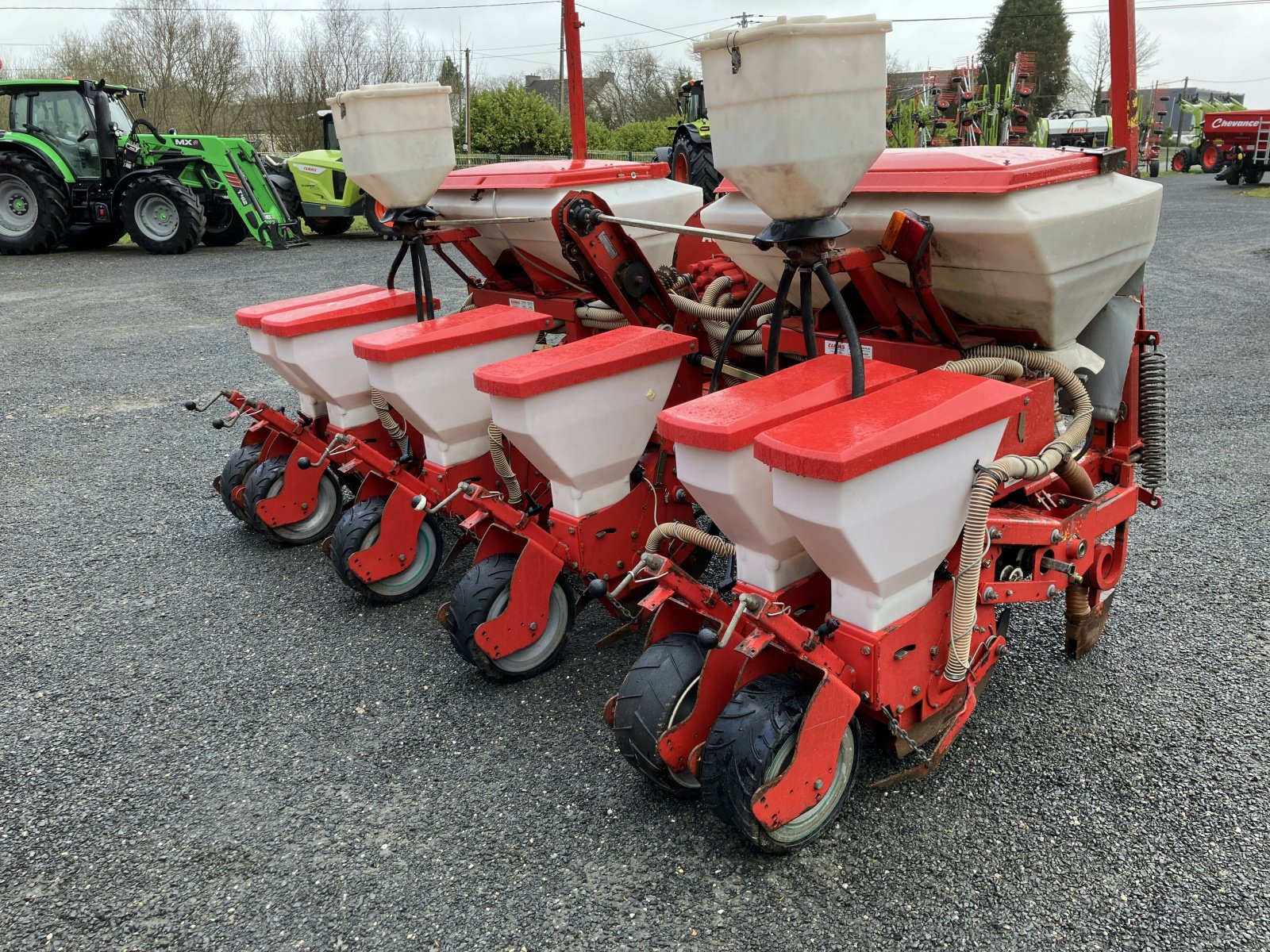 Pflanzmaschine van het type Kverneland SEMOIR OPTIMA 6 RANGS, Gebrauchtmaschine in PLOUIGNEAU (Foto 4)