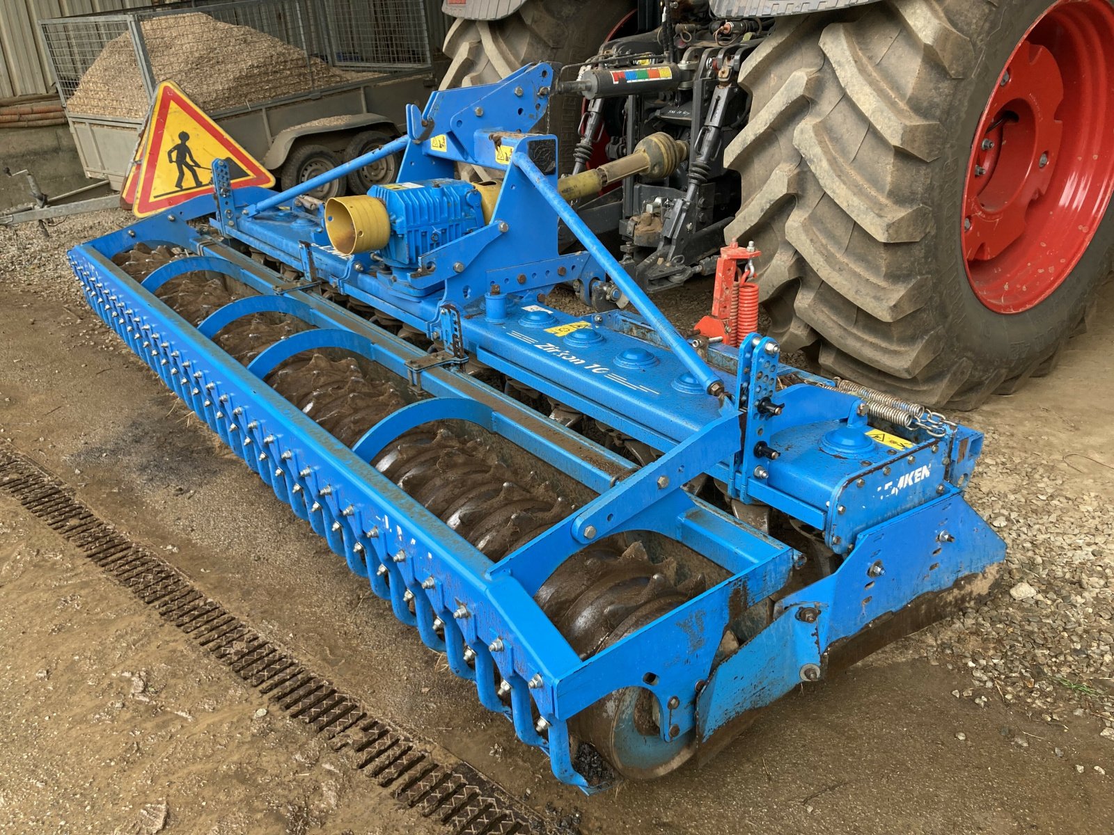 Pflanzmaschine des Typs Lemken SOLITAIR 8 4M FIXE+ZIRKON10, Gebrauchtmaschine in PONTIVY (Bild 5)