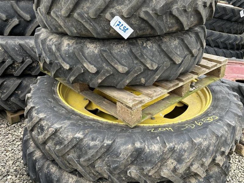 Pflegerad del tipo Alliance 300/90R46 + 270/95R32 - stilbare fælge spor 2 m John Deere 6030 serie, Gebrauchtmaschine en Rødekro (Imagen 1)