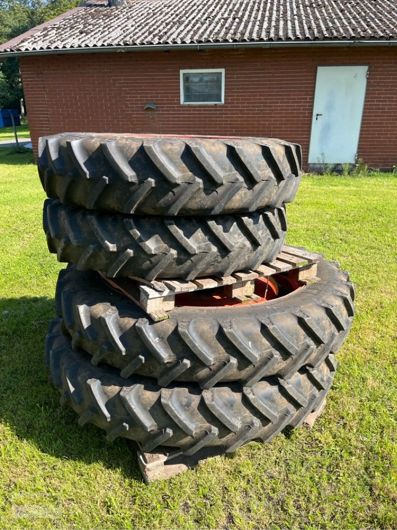 Pflegerad a típus BKT 300/95R46 und 270/95R32, Gebrauchtmaschine ekkor: Greven (Kép 1)