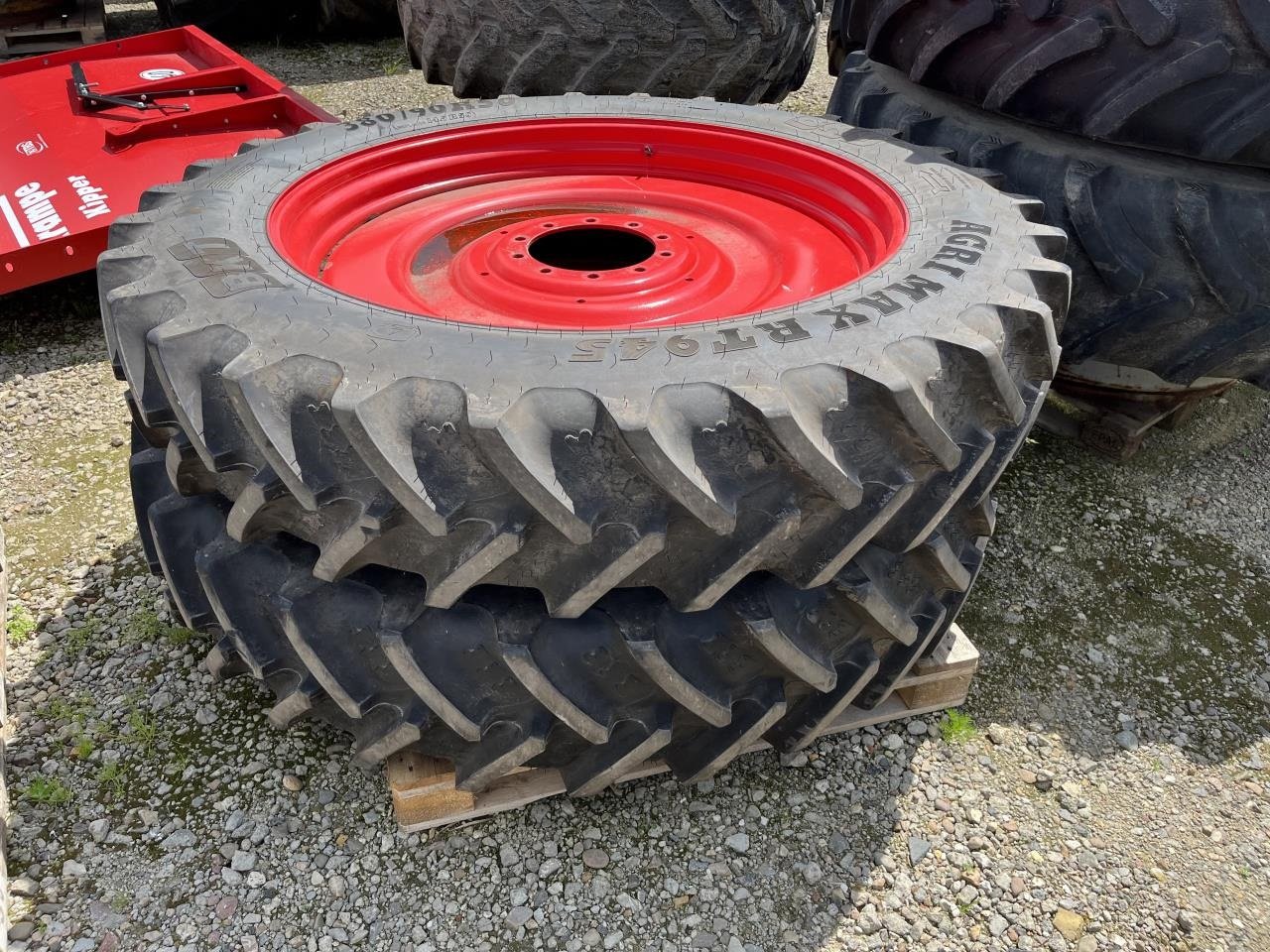 Pflegerad a típus BKT 380/90R-340/85R36, Gebrauchtmaschine ekkor: Grindsted (Kép 3)