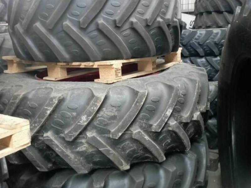 Pflegerad типа BKT KR520/85R42, Gebrauchtmaschine в Warendorf