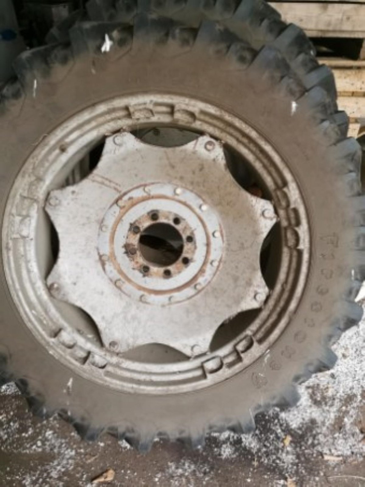 Pflegerad от тип Continental 13/6R38-11/2R28, Gebrauchtmaschine в Give (Снимка 1)