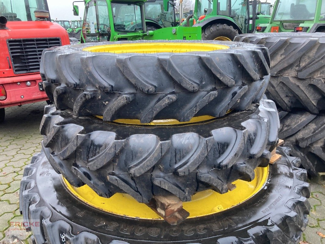 Pflegerad des Typs Firestone 2x 320/85R36 Pflegeräder, Gebrauchtmaschine in Bockel - Gyhum (Bild 1)