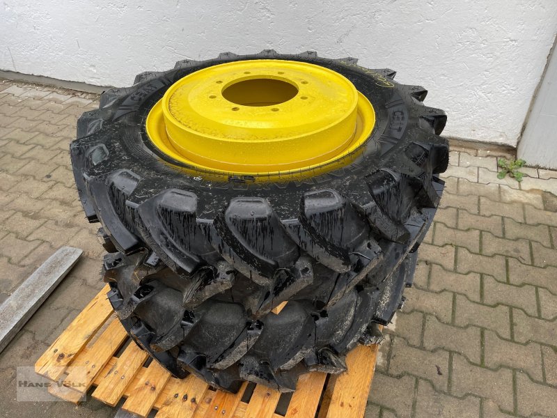 Pflegerad Türe ait John Deere 2 Stück 320/70R24 CEAT, Neumaschine içinde Eggenfelden (resim 1)