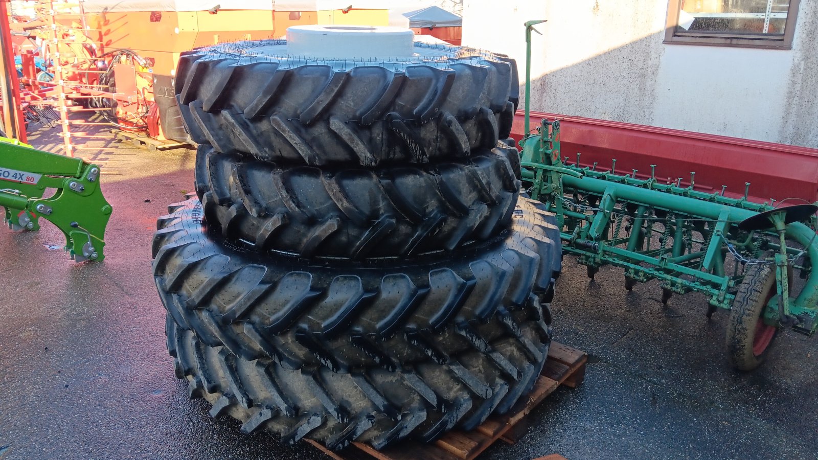 Pflegerad a típus Massey Ferguson Pflegebereifung 340/85 R46, 320/85 R32, Gebrauchtmaschine ekkor: Pocking (Kép 2)