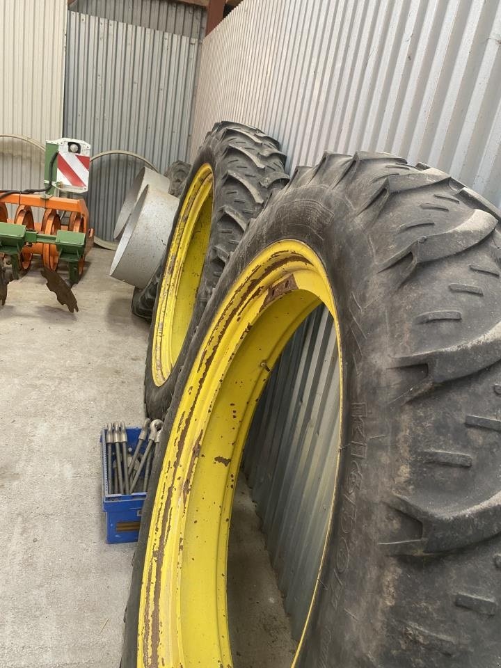 Pflegerad del tipo Taurus 300/95 R46 & 320/85 R32, Gebrauchtmaschine en Maribo (Imagen 4)