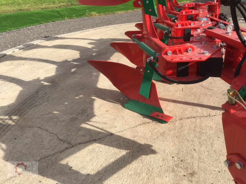 Pflug des Typs Agro-Masz POH 4 Hydraulische Steinsicherung XL Körper Doppelrad, Neumaschine in Tiefenbach (Bild 3)