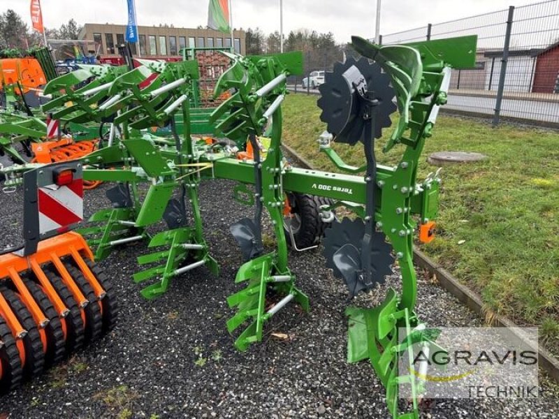 Pflug des Typs Amazone TERES 300 V 4+0 100, Neumaschine in Ladbergen (Bild 4)