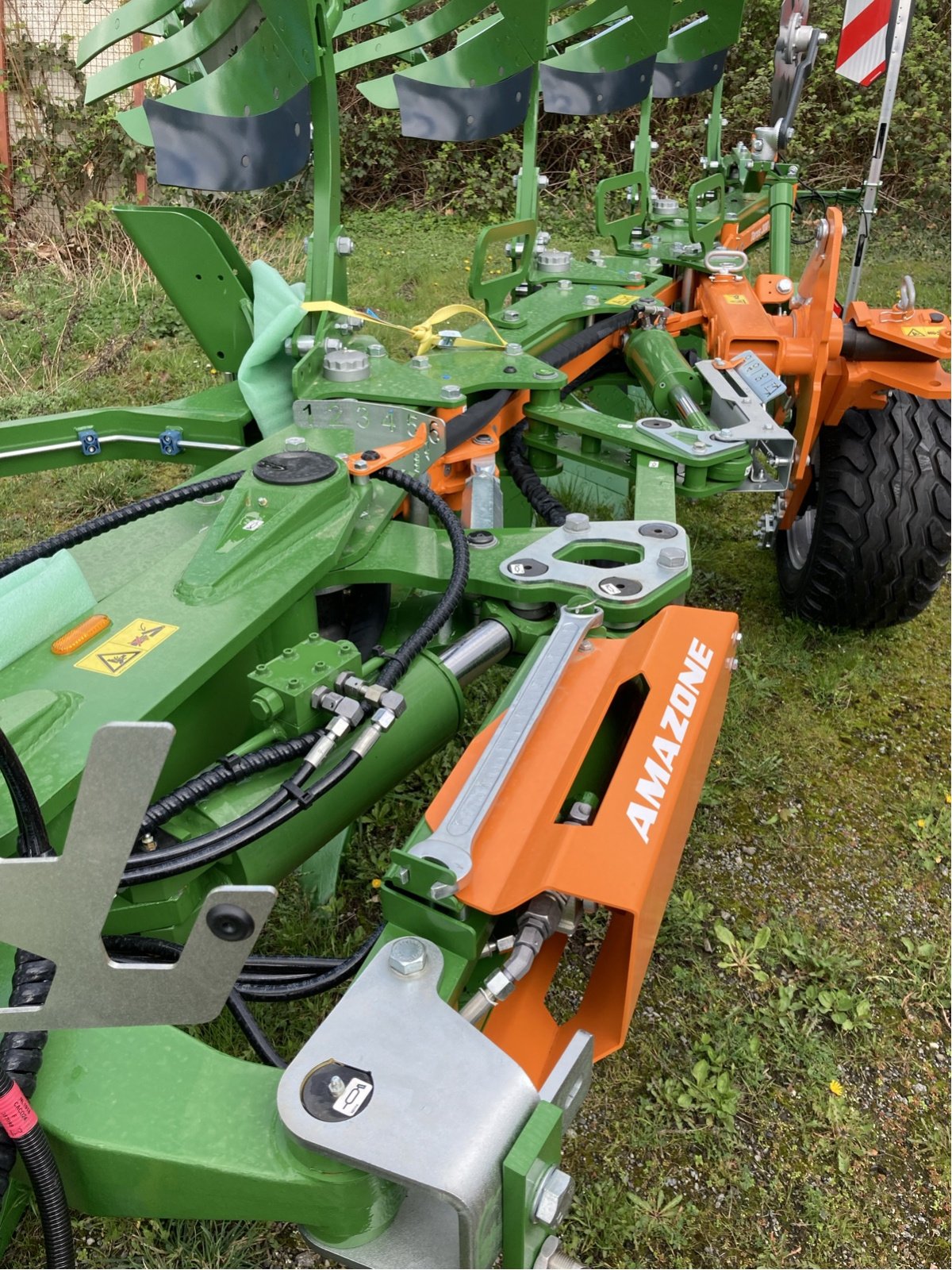 Pflug typu Amazone Teres 300 V 5+0 100, Neumaschine v Gadenstedt (Obrázek 2)