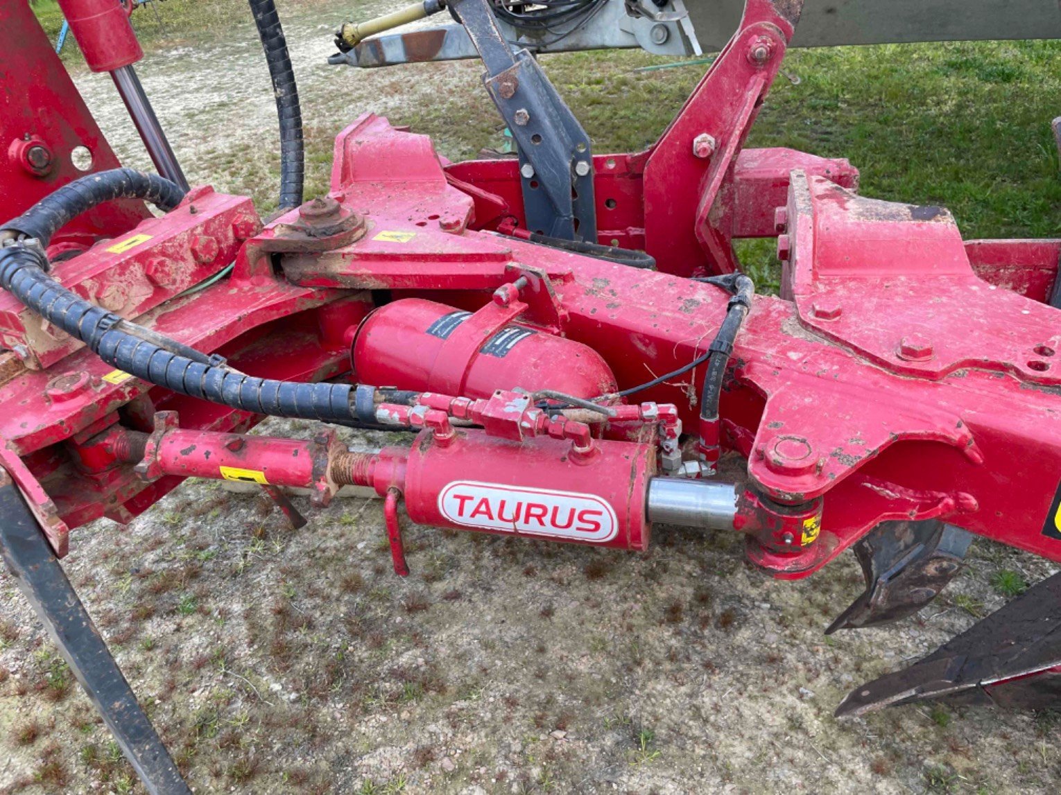 Pflug del tipo Goizin Charrue TAURUS5CORPS . Goizin, Gebrauchtmaschine en SAINT CLAIR SUR ELLE (Imagen 5)