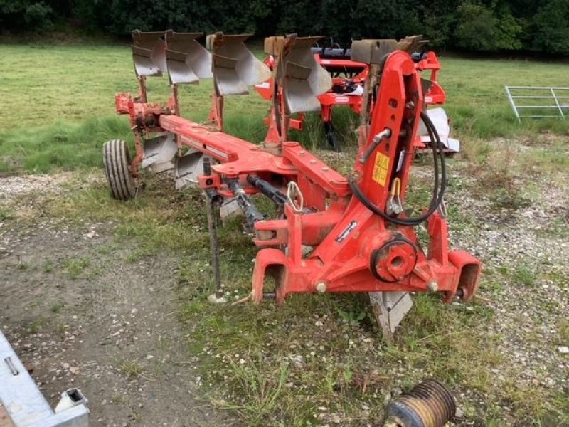 Pflug des Typs Gregoire-Besson RC47, Gebrauchtmaschine in les hayons (Bild 1)