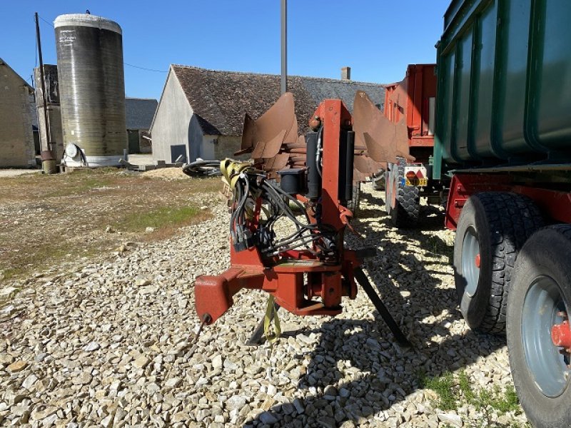 Pflug tip Gregoire-Besson SPERW Y7, Gebrauchtmaschine in LE PONT CHRETIEN (Poză 2)