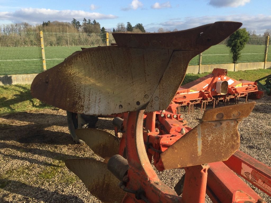 Pflug van het type Gregoire-Besson SPERY7, Gebrauchtmaschine in LISIEUX (Foto 4)