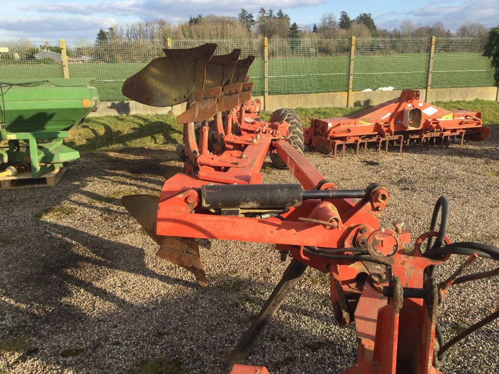 Pflug van het type Gregoire-Besson SPERY7, Gebrauchtmaschine in LISIEUX (Foto 3)