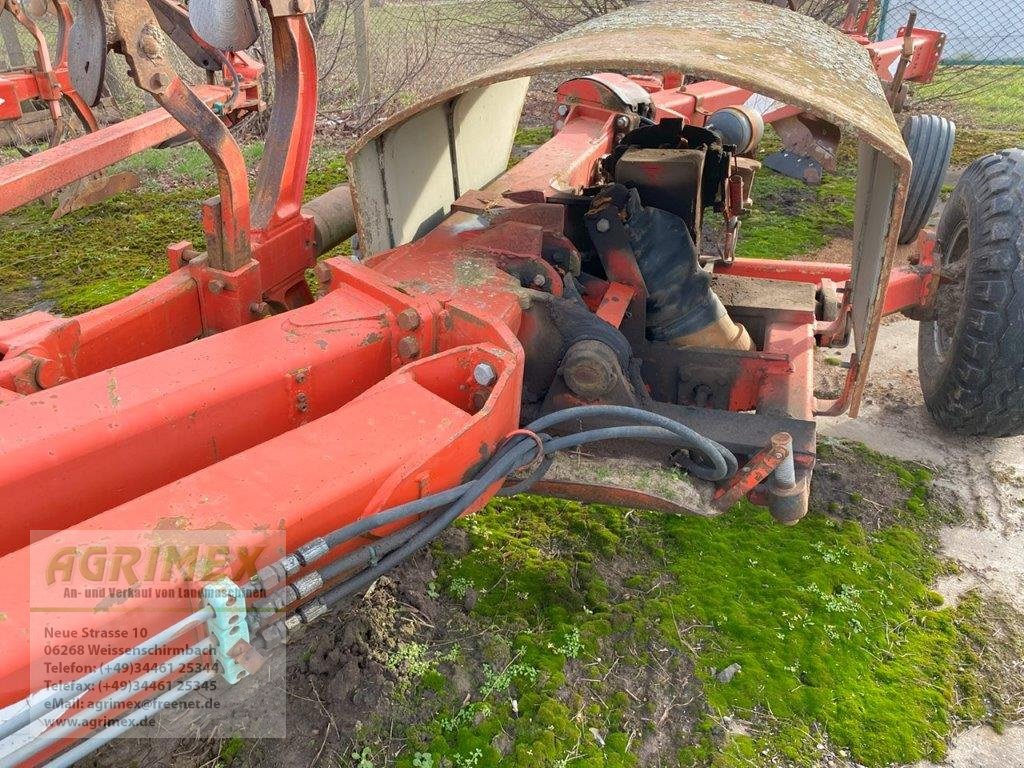 Pflug des Typs Huard RM 8 NSH, Gebrauchtmaschine in Weißenschirmbach (Bild 3)