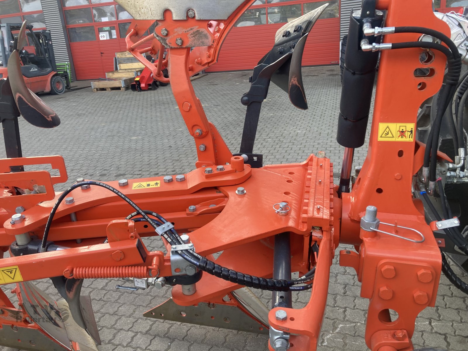 Pflug des Typs Kubota RM 3000 V, Neumaschine in Schweitenkirchen (Bild 10)