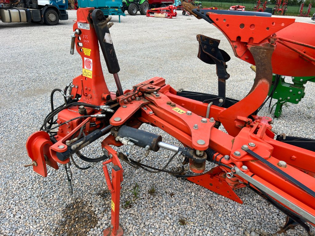 Pflug des Typs Kubota RM 3005 V, Gebrauchtmaschine in Varennes le Grand (Bild 3)