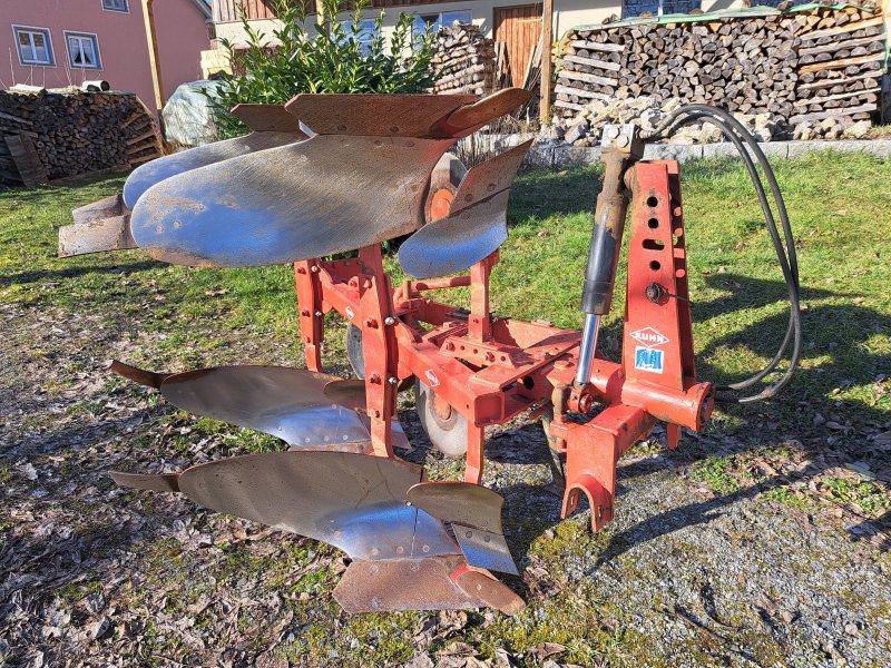 Pflug Türe ait Kuhn 2 Schar Volldrehpflug, Gebrauchtmaschine içinde Waldshut-Tiengen