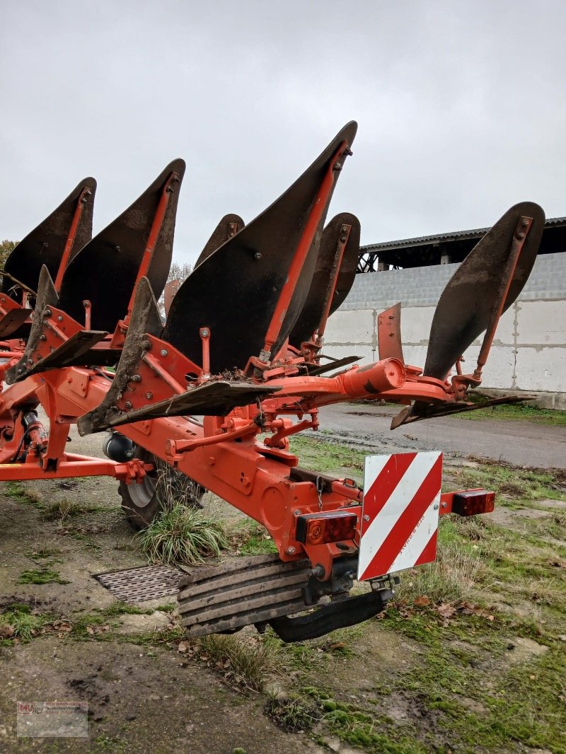 Pflug del tipo Kuhn Challenger 8-Schar, Gebrauchtmaschine In Neubrandenburg (Immagine 14)