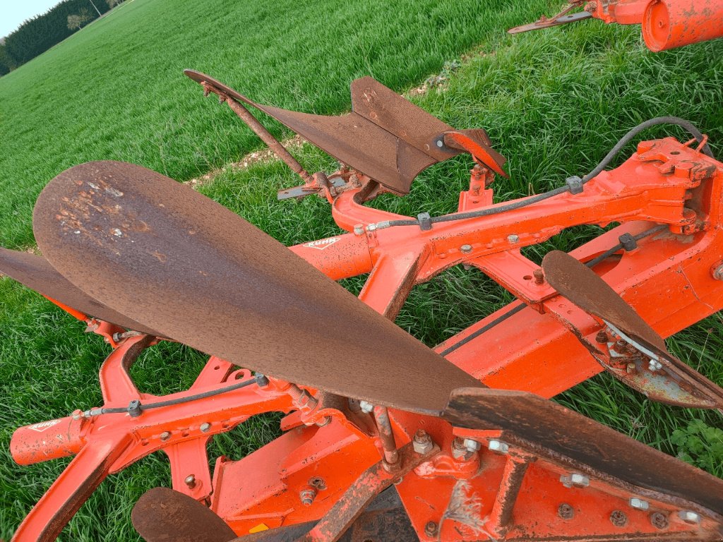 Pflug tipa Kuhn Challenger, Gebrauchtmaschine u CREZANCY EN SANCERRE (Slika 2)