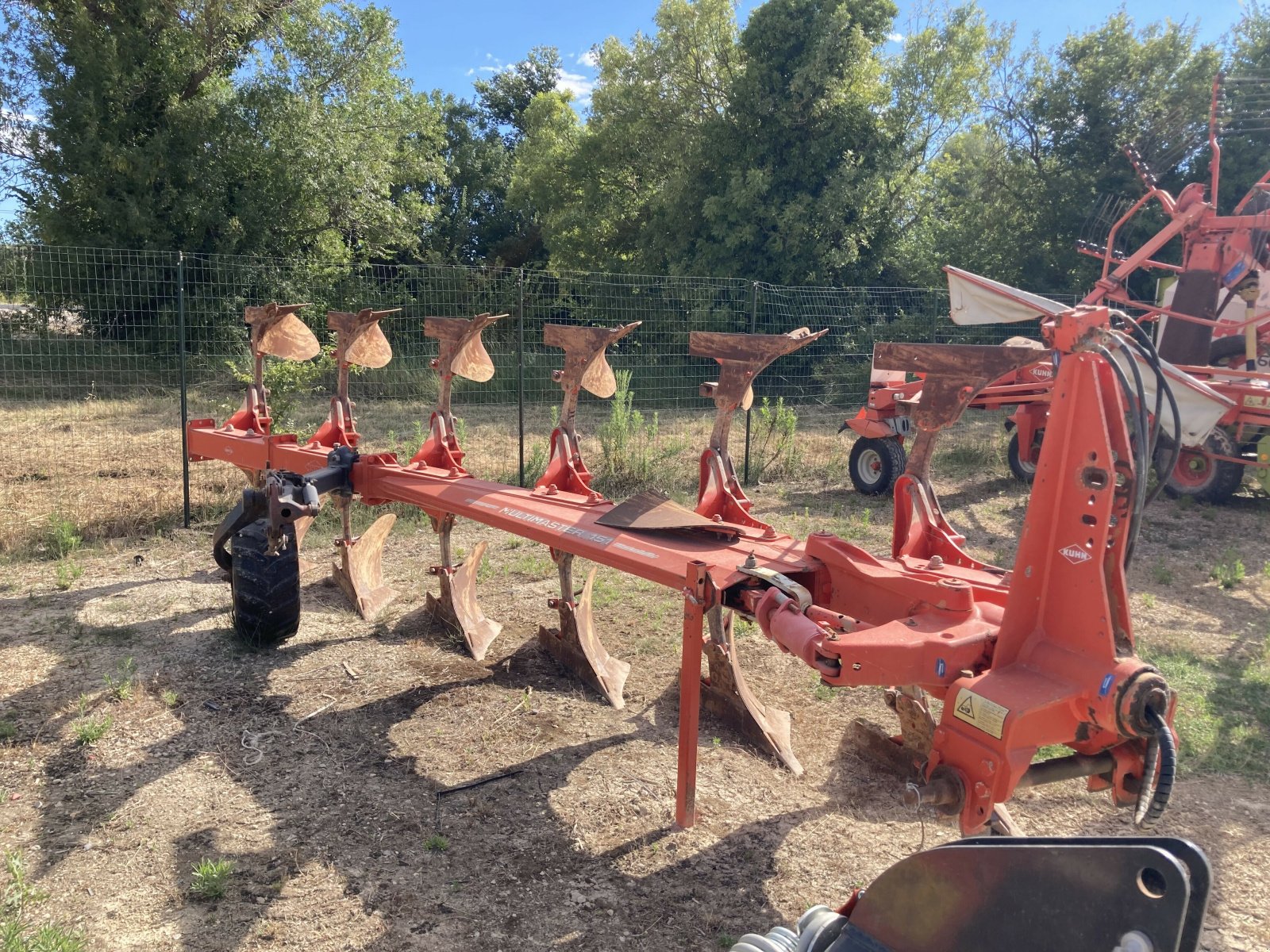 Pflug tip Kuhn CHARRUE, Gebrauchtmaschine in SAINT ANDIOL (Poză 1)