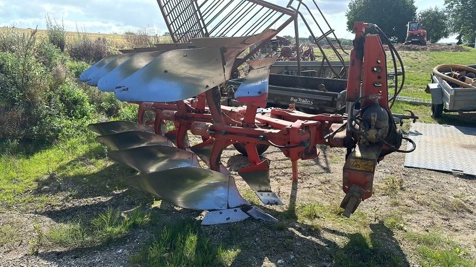 Pflug van het type Kuhn Master 120, 4 furet, Gebrauchtmaschine in øster ulslev (Foto 3)