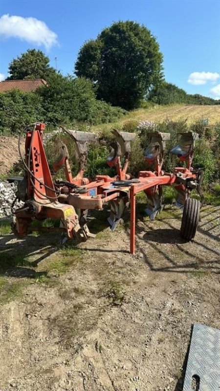 Pflug des Typs Kuhn Master 120, 4 furet, Gebrauchtmaschine in øster ulslev (Bild 1)