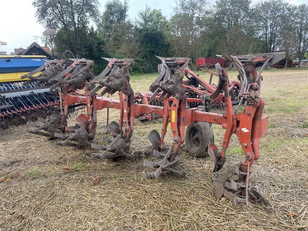 Pflug del tipo Kuhn MASTER 120 5 furet, Gebrauchtmaschine en øster ulslev (Imagen 2)