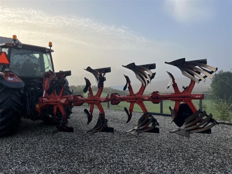 Pflug van het type Kuhn MASTER 120 NSH 4 F Risteplov pæn stand, Gebrauchtmaschine in Vejle