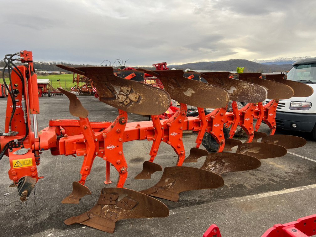 Pflug del tipo Kuhn MM 153 5ET, Gebrauchtmaschine In ST ELIX THEUX (Immagine 1)