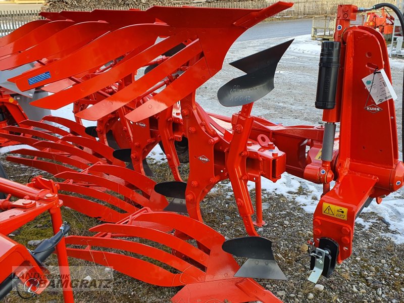 Pflug del tipo Kuhn MM113 4ET, Neumaschine In Eberfing