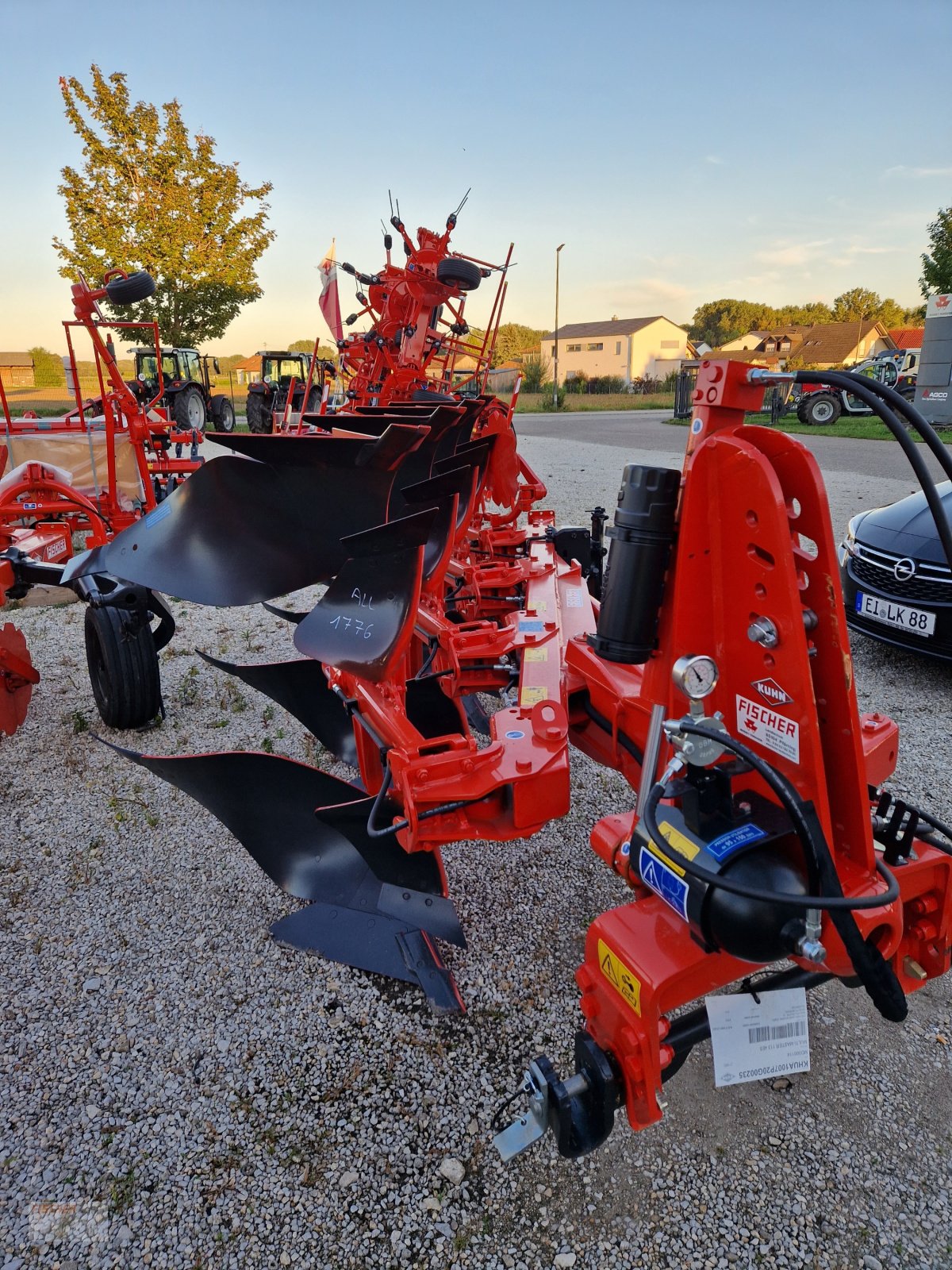 Pflug van het type Kuhn Multi-Master 113 4, Neumaschine in Pfoerring (Foto 3)