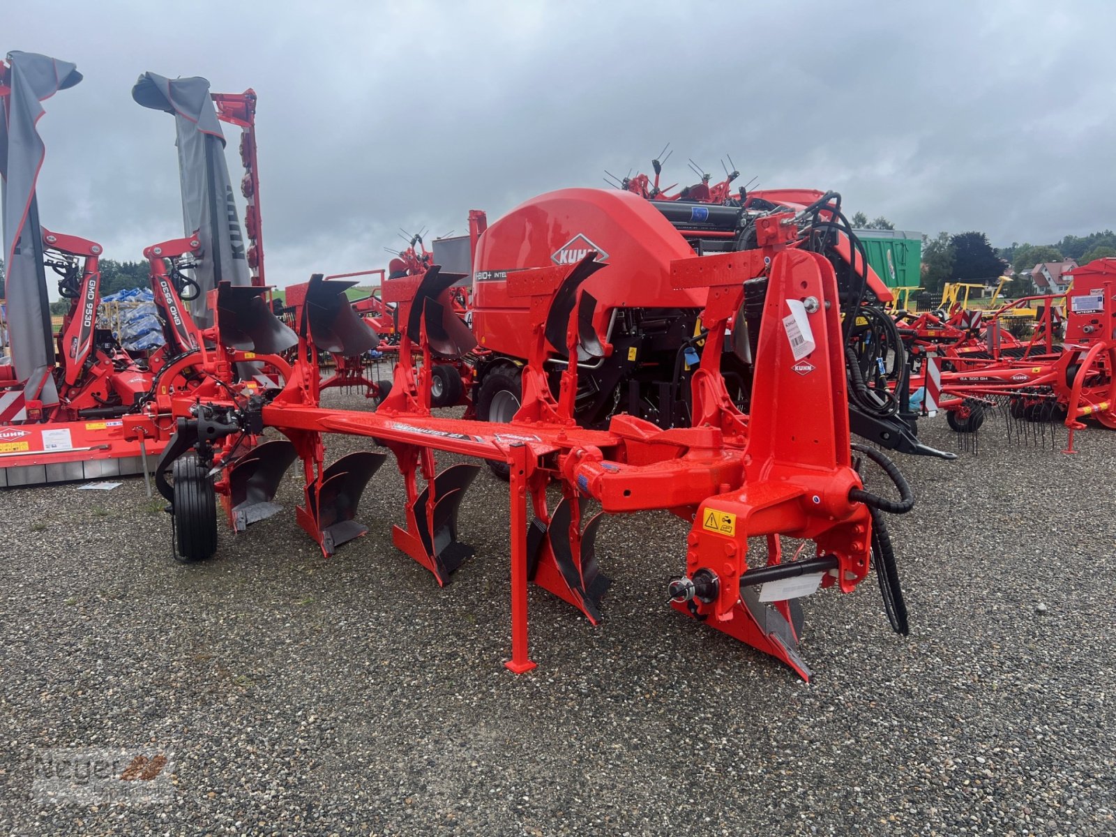 Pflug del tipo Kuhn Multi Master 123 5-Schar, Neumaschine en Bad Waldsee Mennisweiler (Imagen 3)