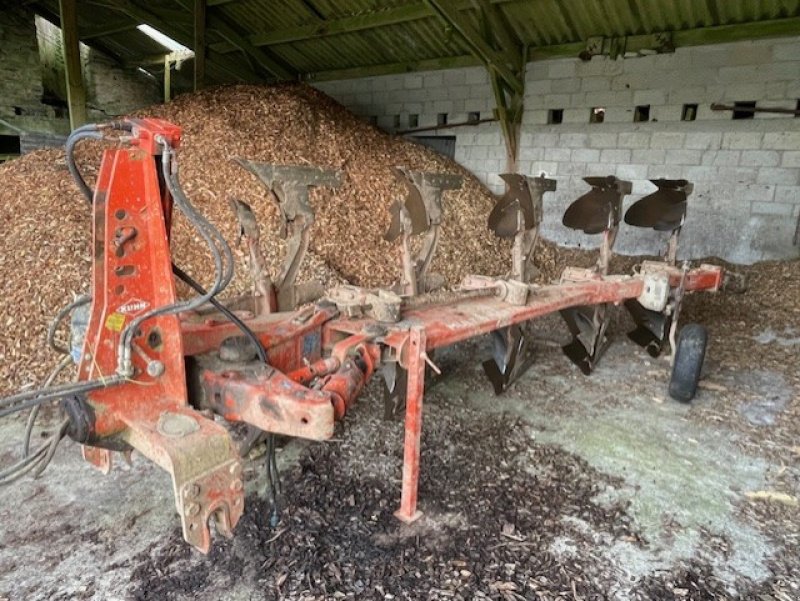 Pflug van het type Kuhn MULTIMASTER 111, Gebrauchtmaschine in BRIEC (Foto 2)